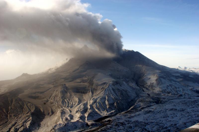 Redoubt Eruption Update for 4/7/2009 - Big Think