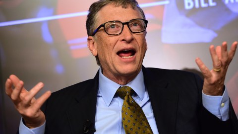 Absolut mareridt symaskine Bill Gates: the Robot Taking Your Job Should Pay Taxes - Big Think
