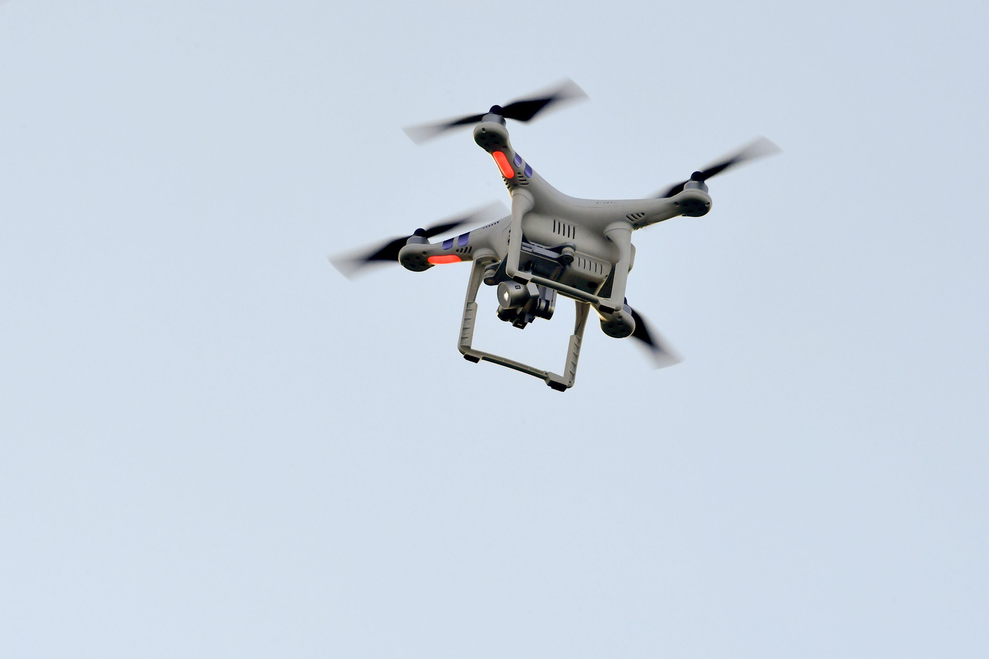 Criminals Use Drones To Swarm FBI Agents During Hostage Raid - Big Think