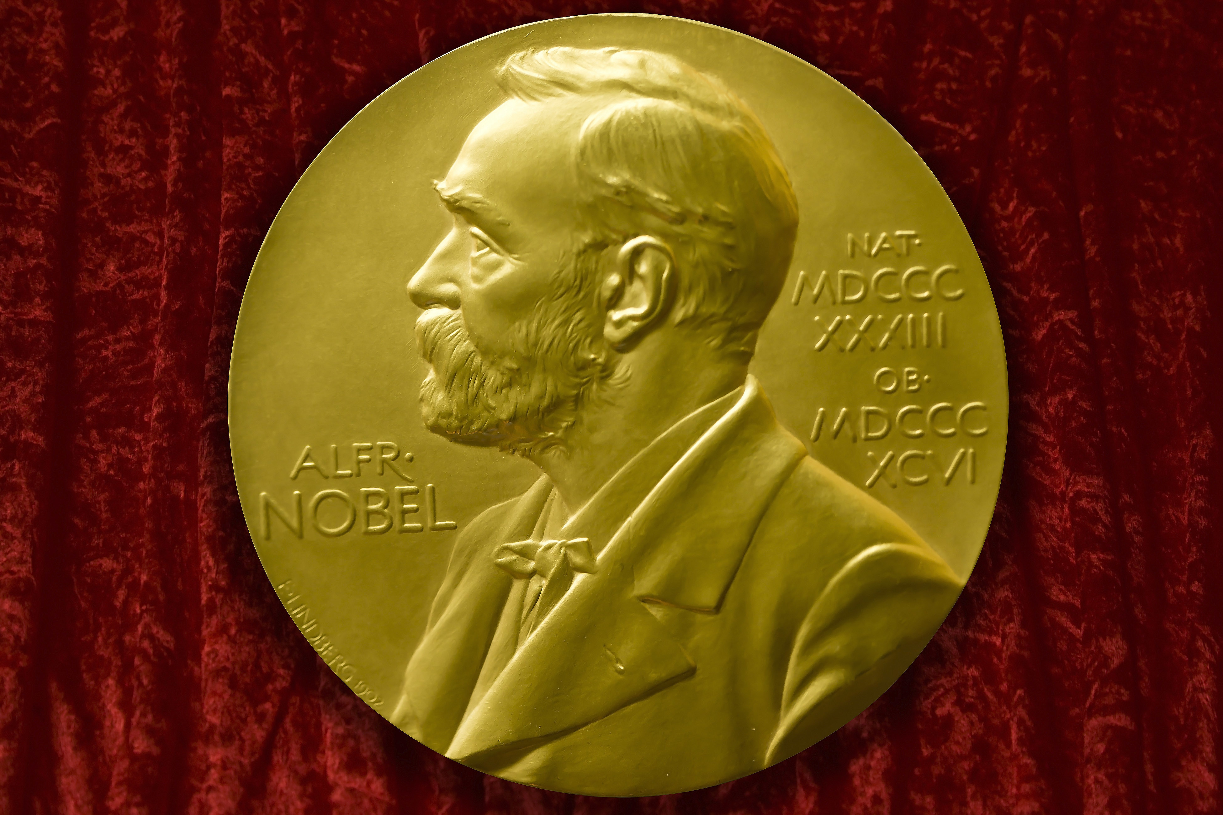 Nobel prize awards. Нобель и Нобелевская премия.