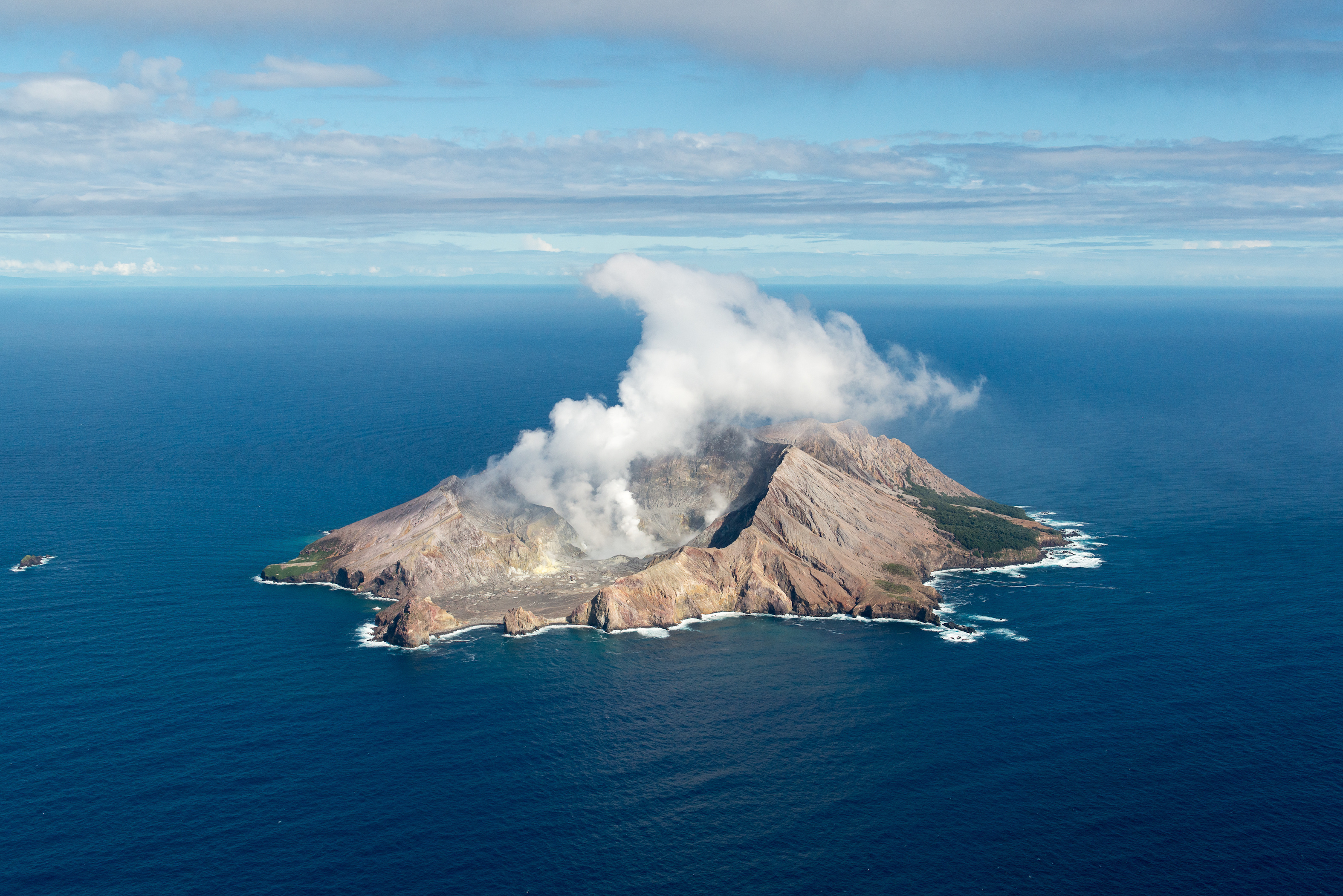 How long will a volcanic island live? - Big Think