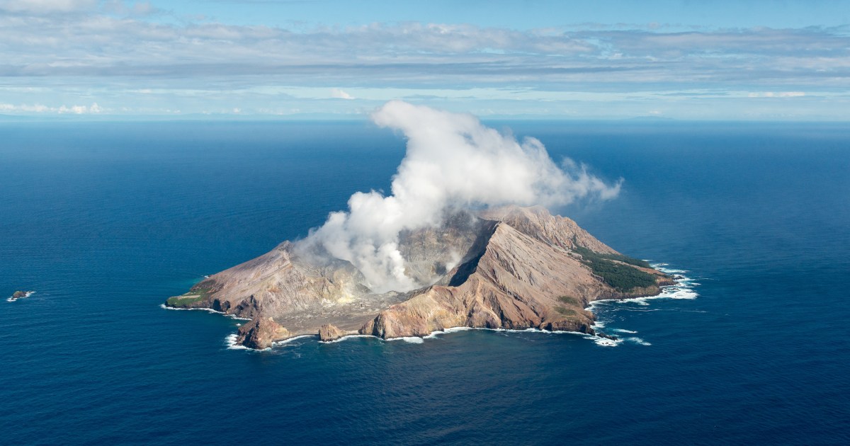 How long will a volcanic island live? - Big Think