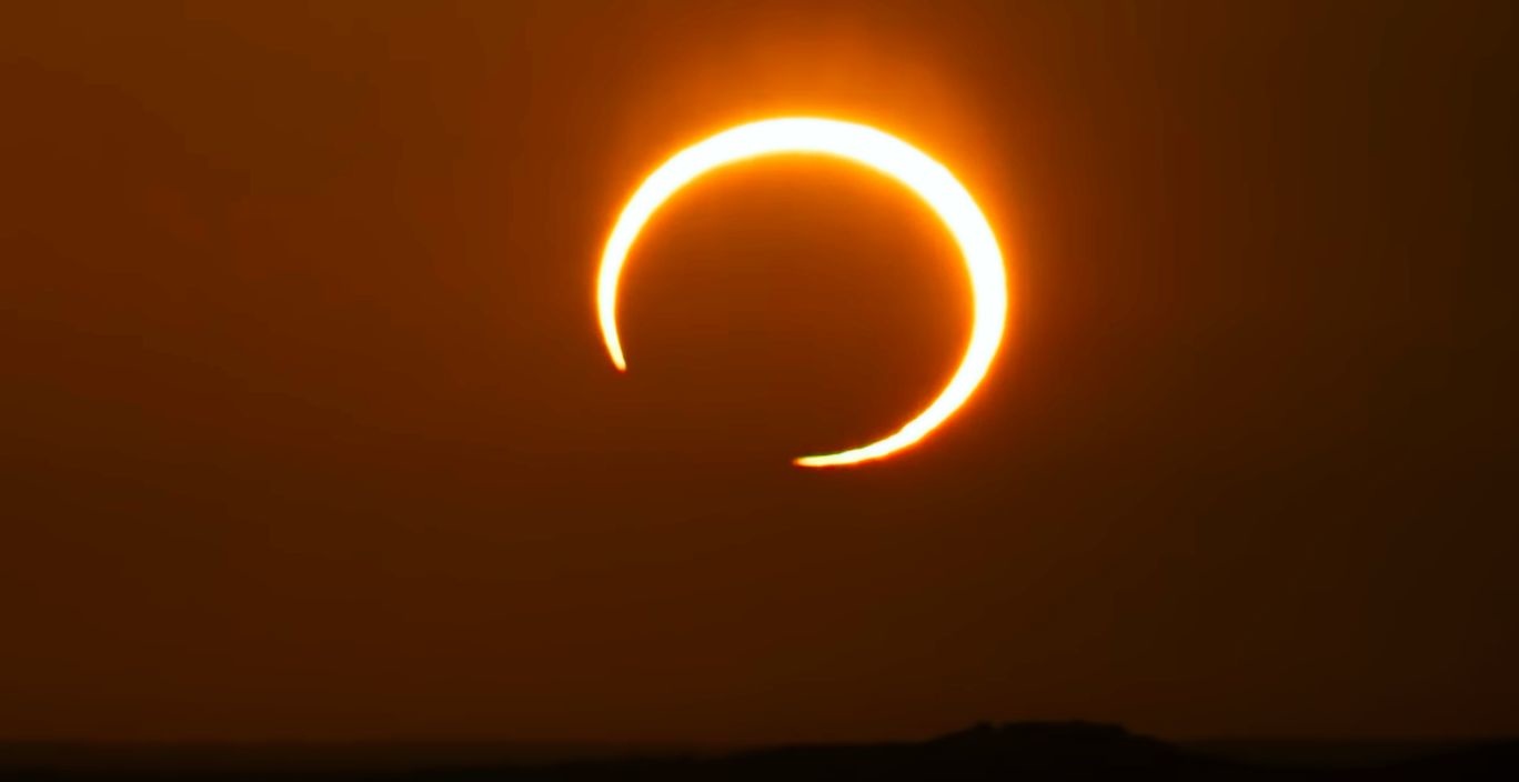 870 Ring Of Fire Eclipse Stock Photos, High-Res Pictures, and Images -  Getty Images