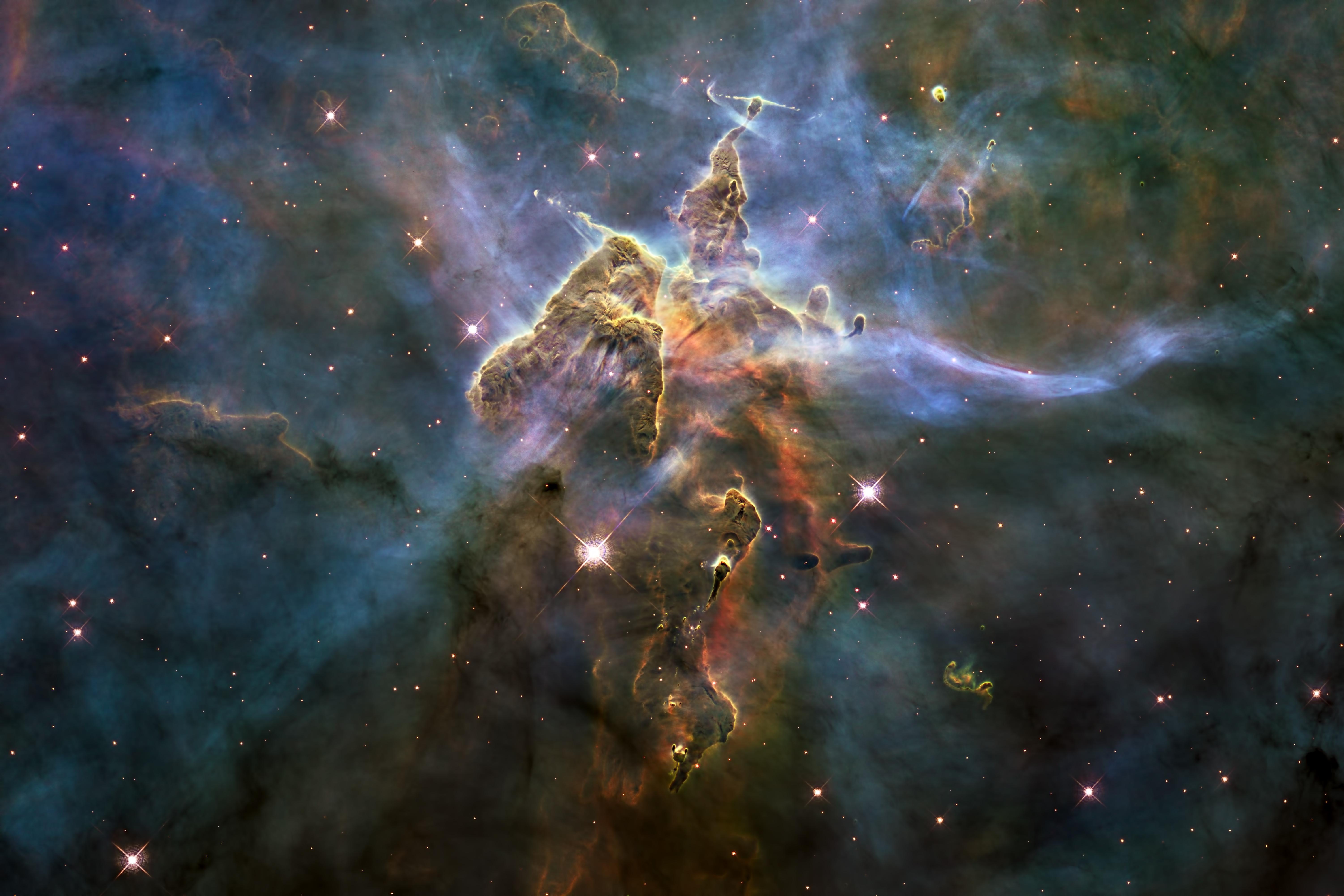 Вселенная астрофизика. Туманность NGC 3372.