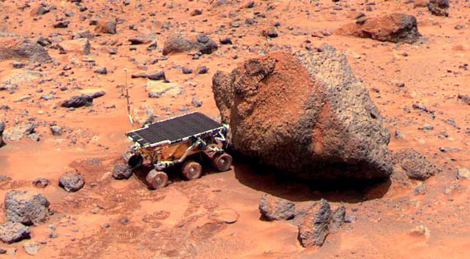 https specials images.forbesimg.com imageserve 60499f1125e1d16ec59aed89 This image taken by Mars Pathfinder of its Sojourner rover shows a variety
