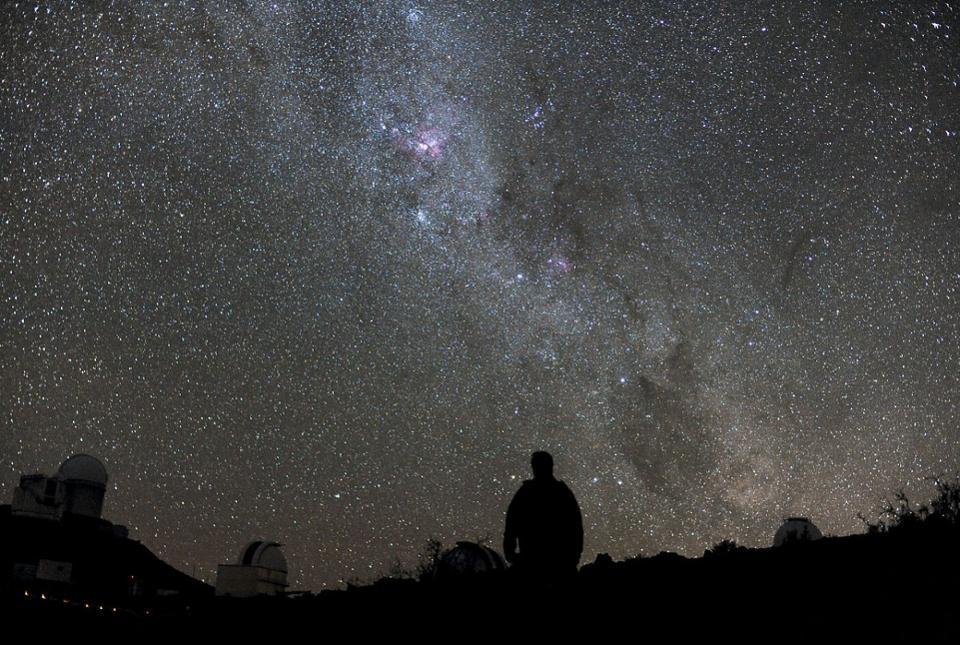 Observatorio noche estrellada Vía Láctea La Silla