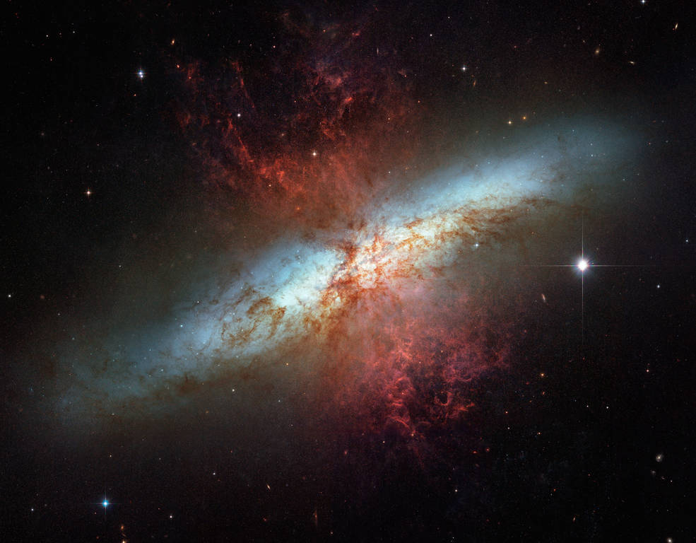 Sigaro Galassia M82