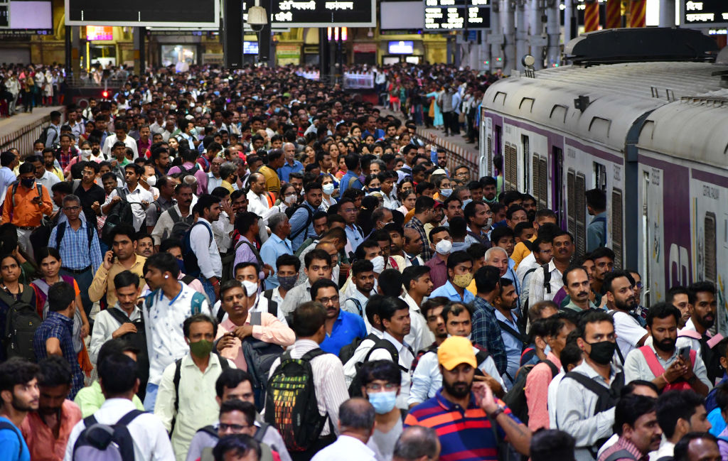 La población mundial llegará pronto a los 8.000 millones, pero se reducirá para 2100