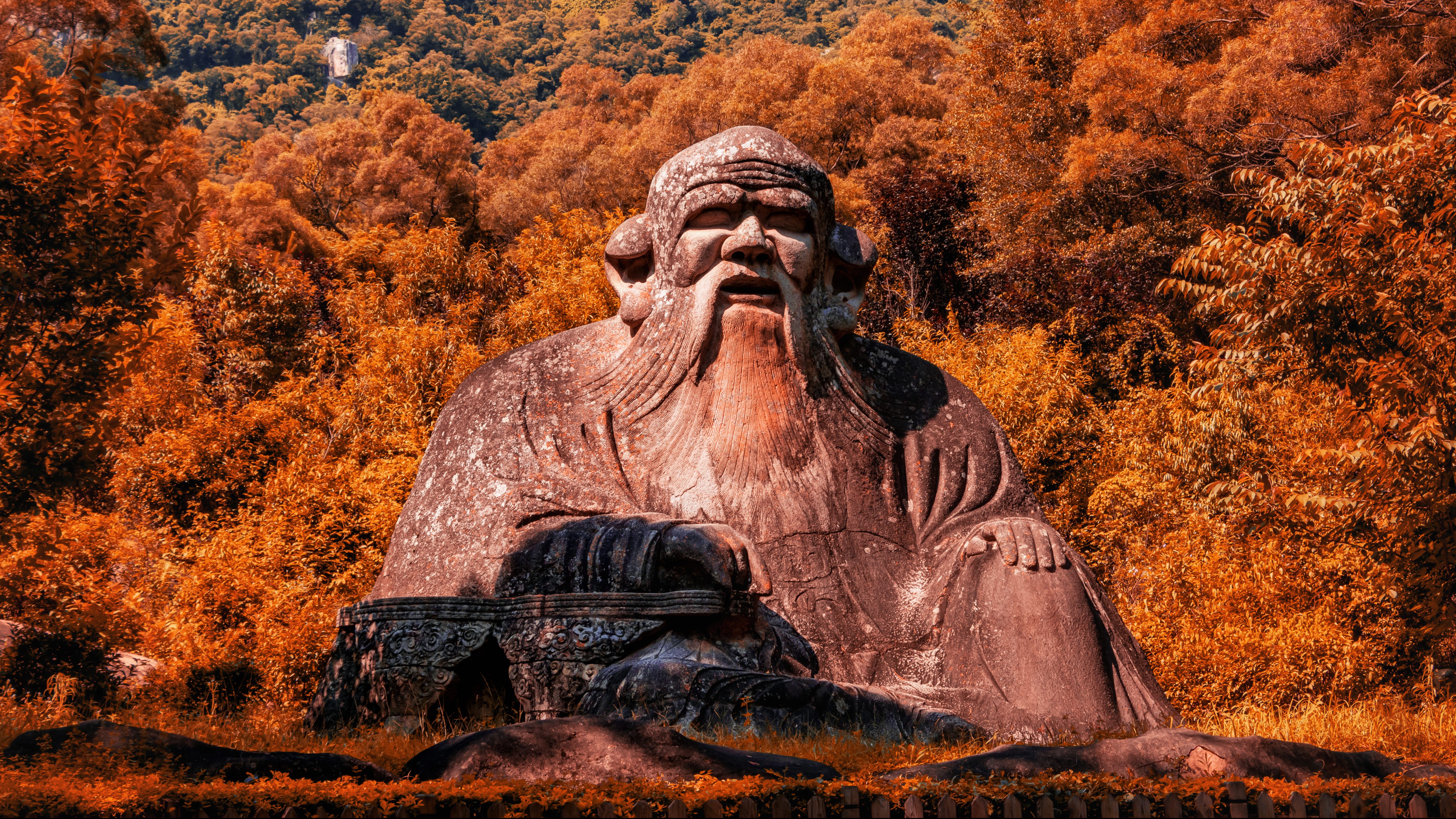 A stone statue of Lao Tsu on Qingyuan Mountain, Quanzhou, China.