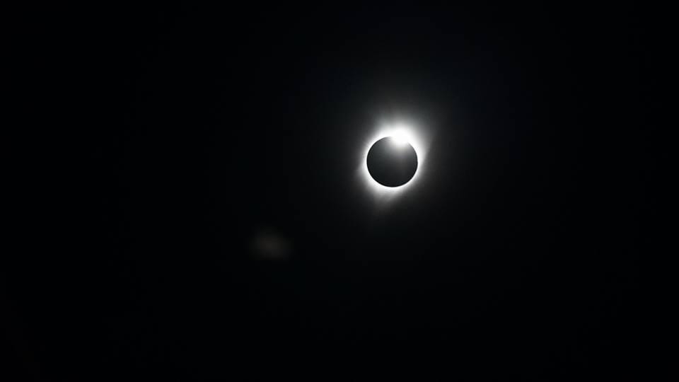 solar eclipse bead