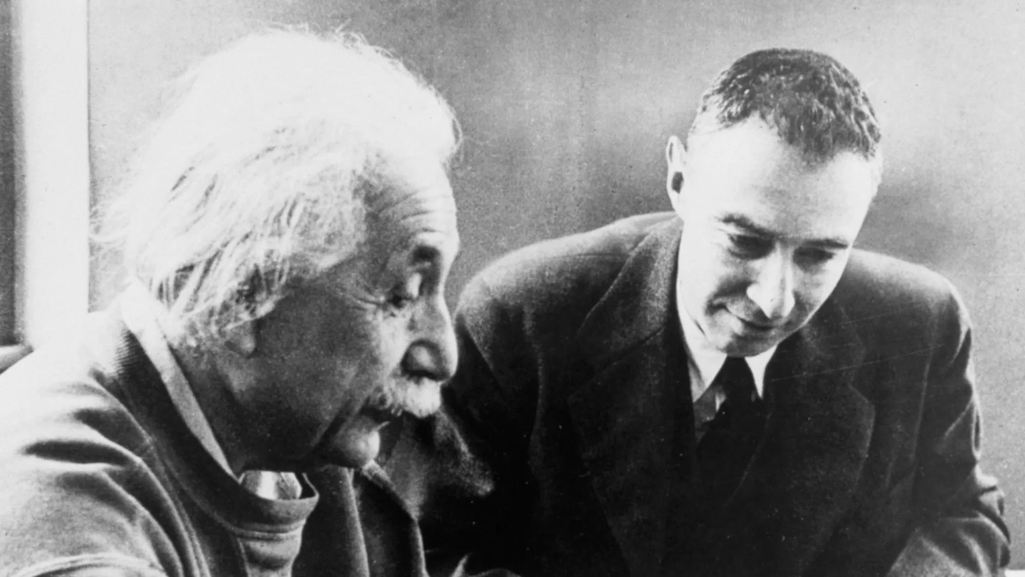 albert einstein j robert oppenheimer 1947