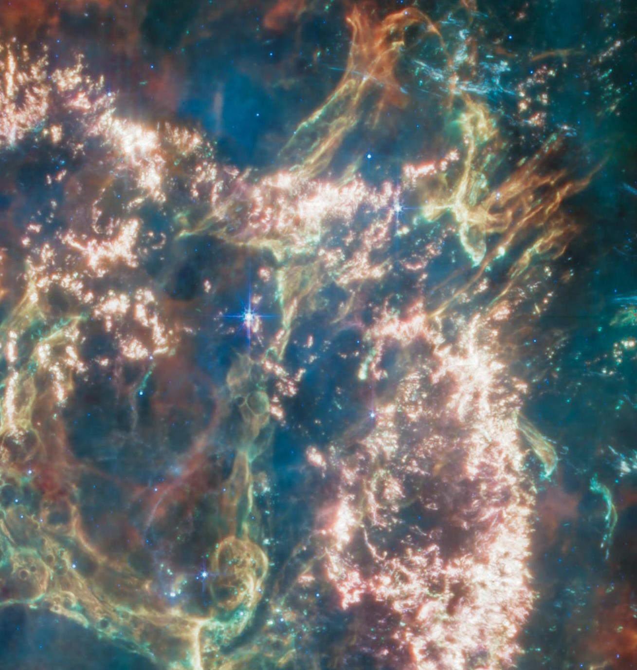 Detalles del remanente de JWST MIRI Cas Cassiopeia Supernova