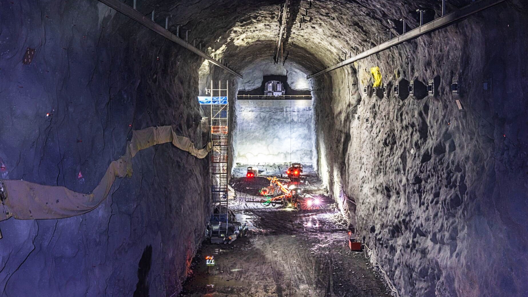 A tunnel is being constructed in a tunnel.